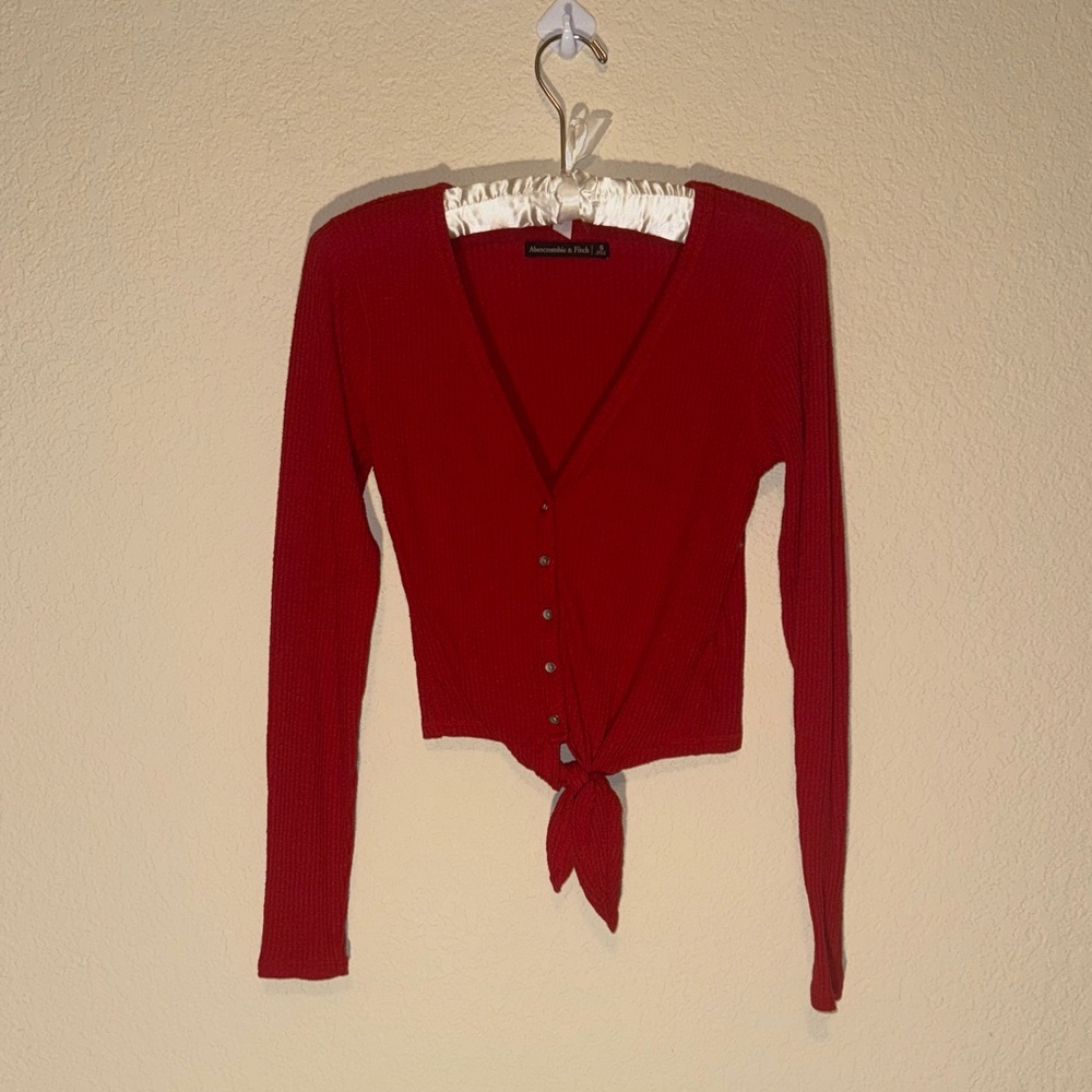 Abercrombie & Fitch Red V-Neck Long Sleeve